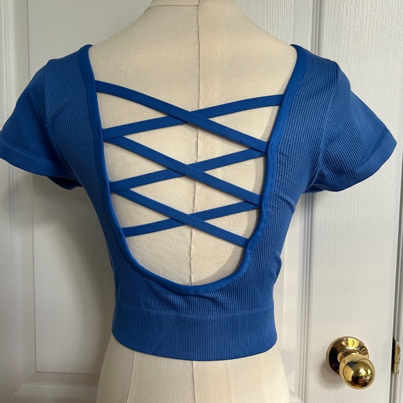 aerie XL Blue Crop Top Open Back Crossover Stretch - Picture 3 of 6